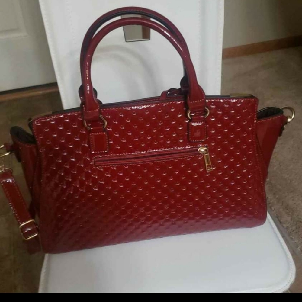 Handbag - Picture 2 of 3